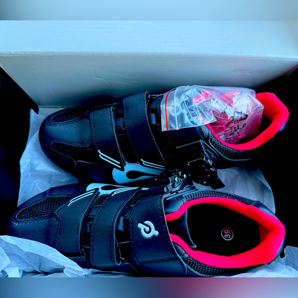Peloton cycling shoes